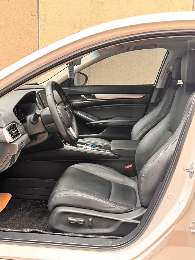 2022 Honda Accord 1.5T 194HP L4 CVT,autocango,china used car exporter,china ev exporter,chinese used car exporter,chinese used ev exporter