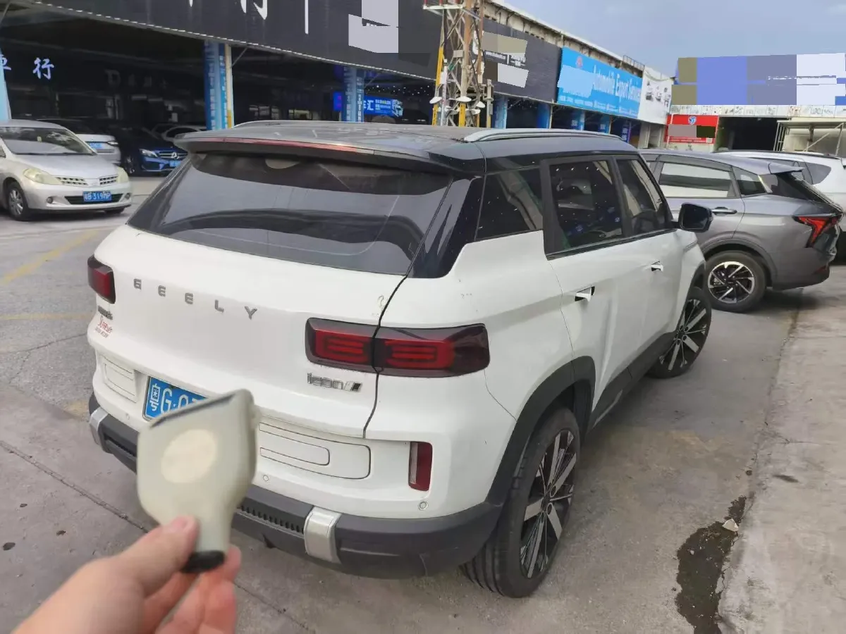 2023 Geely ICON 1.5T 181HP L4 7DCT,autocango,china used car exporter,china ev exporter,chinese used car exporter,chinese used ev exporter