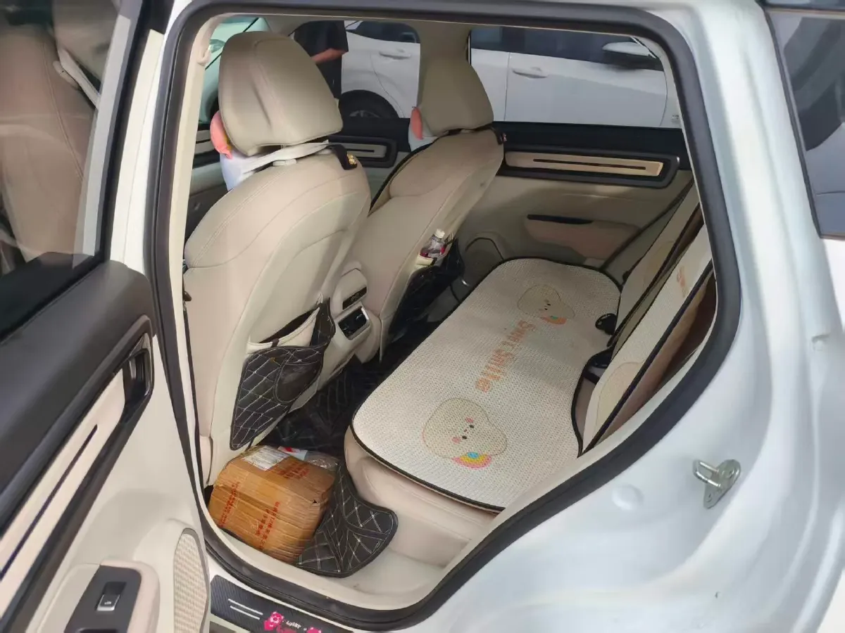 2023 Geely ICON 1.5T 181HP L4 7DCT,autocango,china used car exporter,china ev exporter,chinese used car exporter,chinese used ev exporter