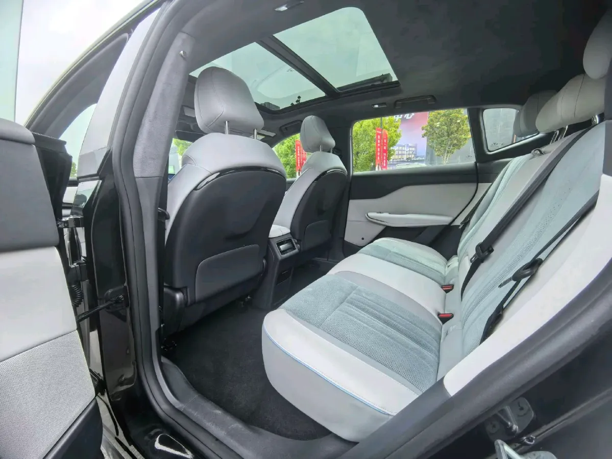 2024 Voyah ZhiYin BEV 79KWH,autocango,china used car exporter,china ev exporter,chinese used car exporter,chinese used ev exporter