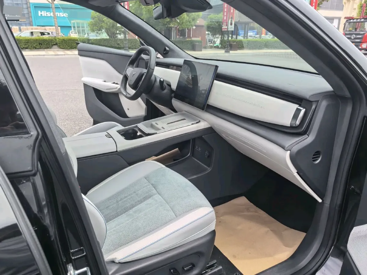 2024 Voyah ZhiYin BEV 79KWH,autocango,china used car exporter,china ev exporter,chinese used car exporter,chinese used ev exporter