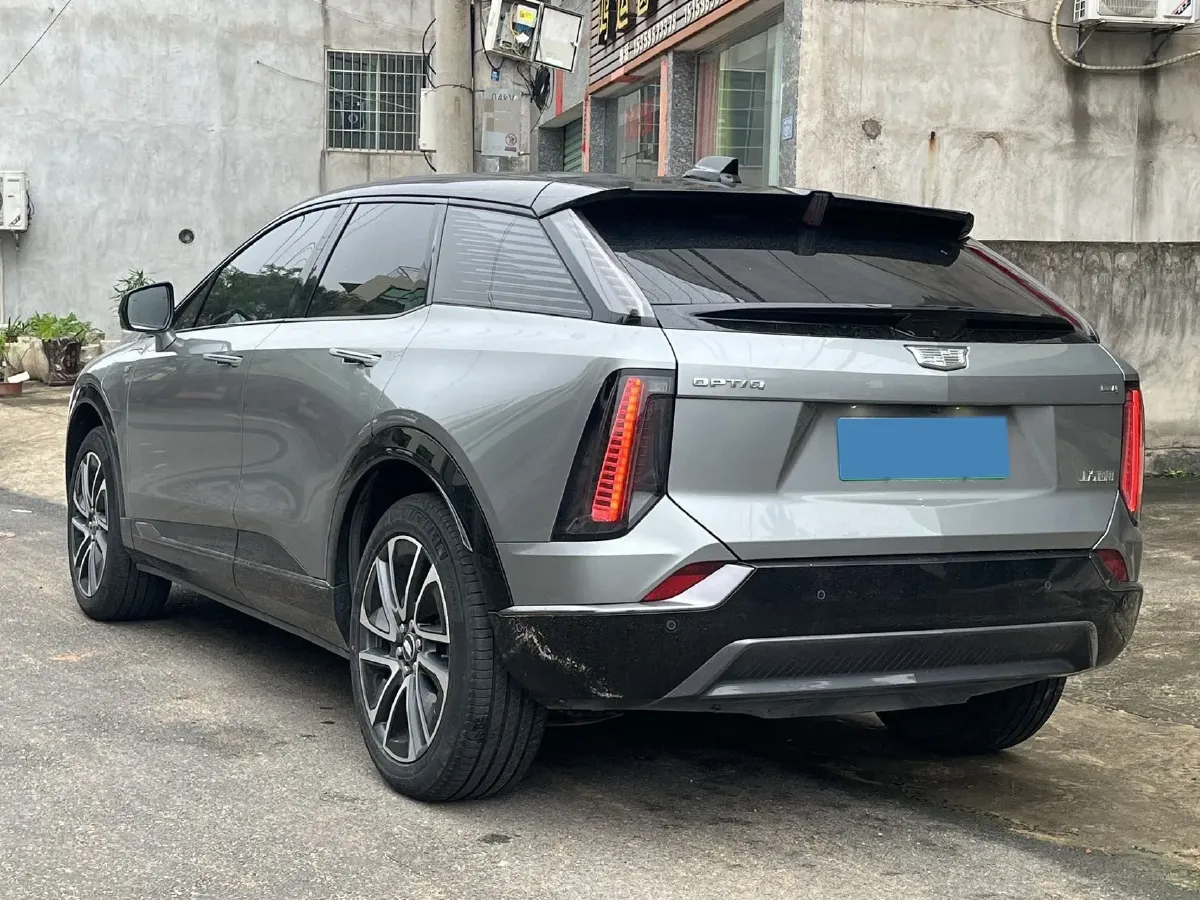 2024 Cadillac OPTIQ BEV 79.7KWH,autocango,china used car exporter,china ev exporter,chinese used car exporter,chinese used ev exporter
