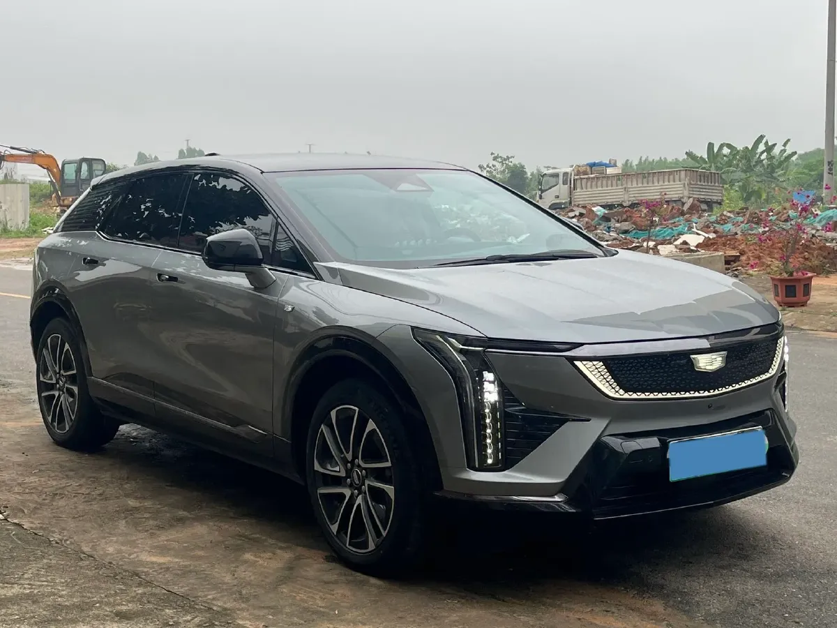 2024 Cadillac OPTIQ BEV 79.7KWH,autocango,china used car exporter,china ev exporter,chinese used car exporter,chinese used ev exporter