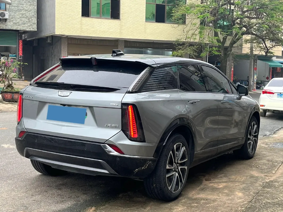 2024 Cadillac OPTIQ BEV 79.7KWH,autocango,china used car exporter,china ev exporter,chinese used car exporter,chinese used ev exporter