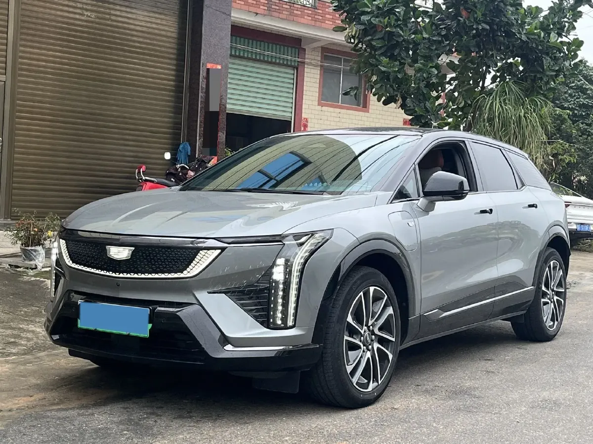 2024 Cadillac OPTIQ BEV 79.7KWH,autocango,china used car exporter,china ev exporter,chinese used car exporter,chinese used ev exporter