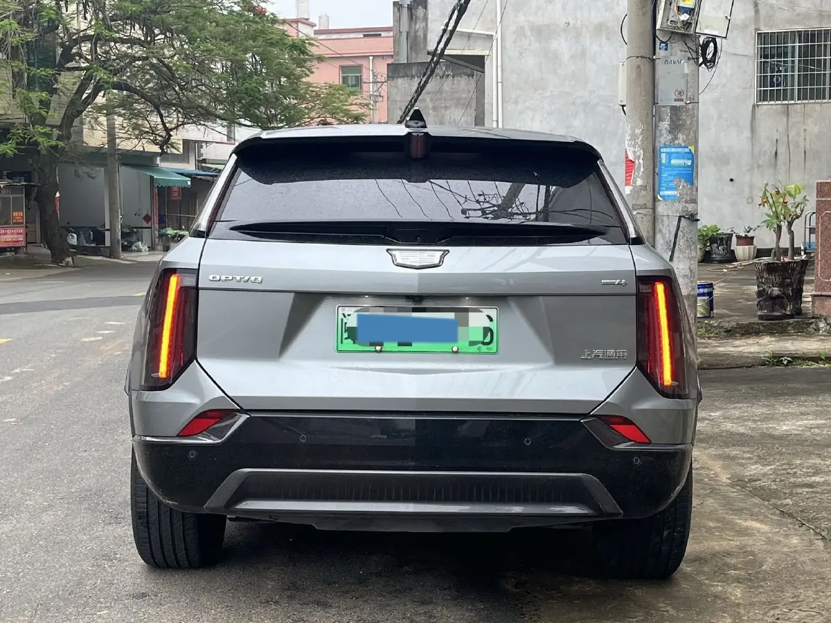 2024 Cadillac OPTIQ BEV 79.7KWH,autocango,china used car exporter,china ev exporter,chinese used car exporter,chinese used ev exporter