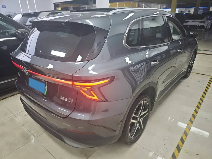 2025 MG MG ES5 BEV 62.2KWH,autocango,china used car exporter,china ev exporter,chinese used car exporter,chinese used ev exporter