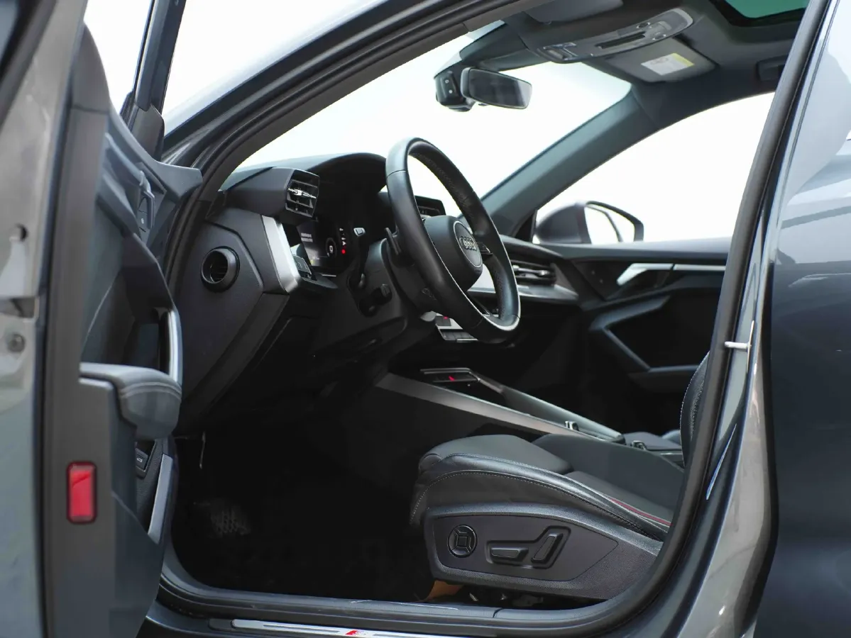 2022 Audi A3 1.4T 150HP L4 7DCT,autocango,china used car exporter,china ev exporter,chinese used car exporter,chinese used ev exporter
