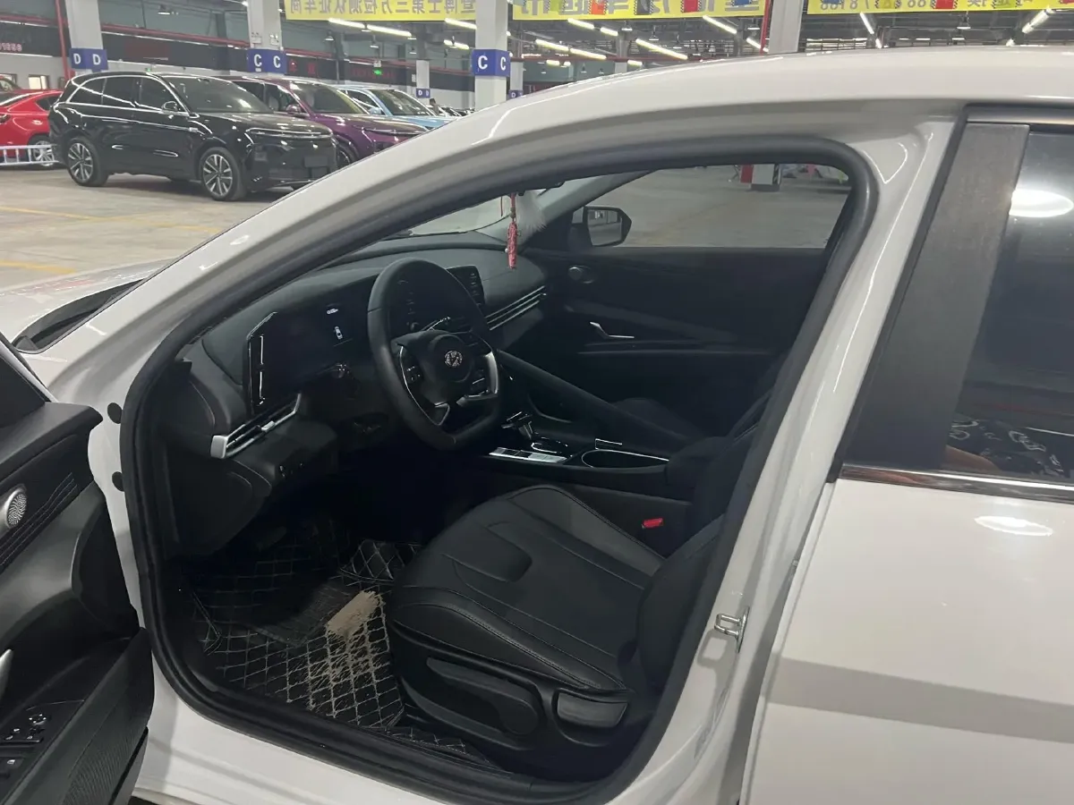 2022 Hyundai Elantra 1.5L 115HP L4 CVT,autocango,china used car exporter,china ev exporter,chinese used car exporter,chinese used ev exporter