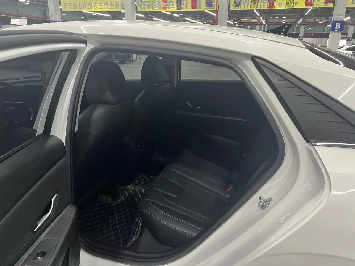 2022 Hyundai Elantra 1.5L 115HP L4 CVT,autocango,china used car exporter,china ev exporter,chinese used car exporter,chinese used ev exporter