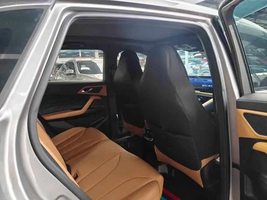 2015 Roewe 360 1.4T 156HP L4 7DCT,autocango,china used car exporter,china ev exporter,chinese used car exporter,chinese used ev exporter