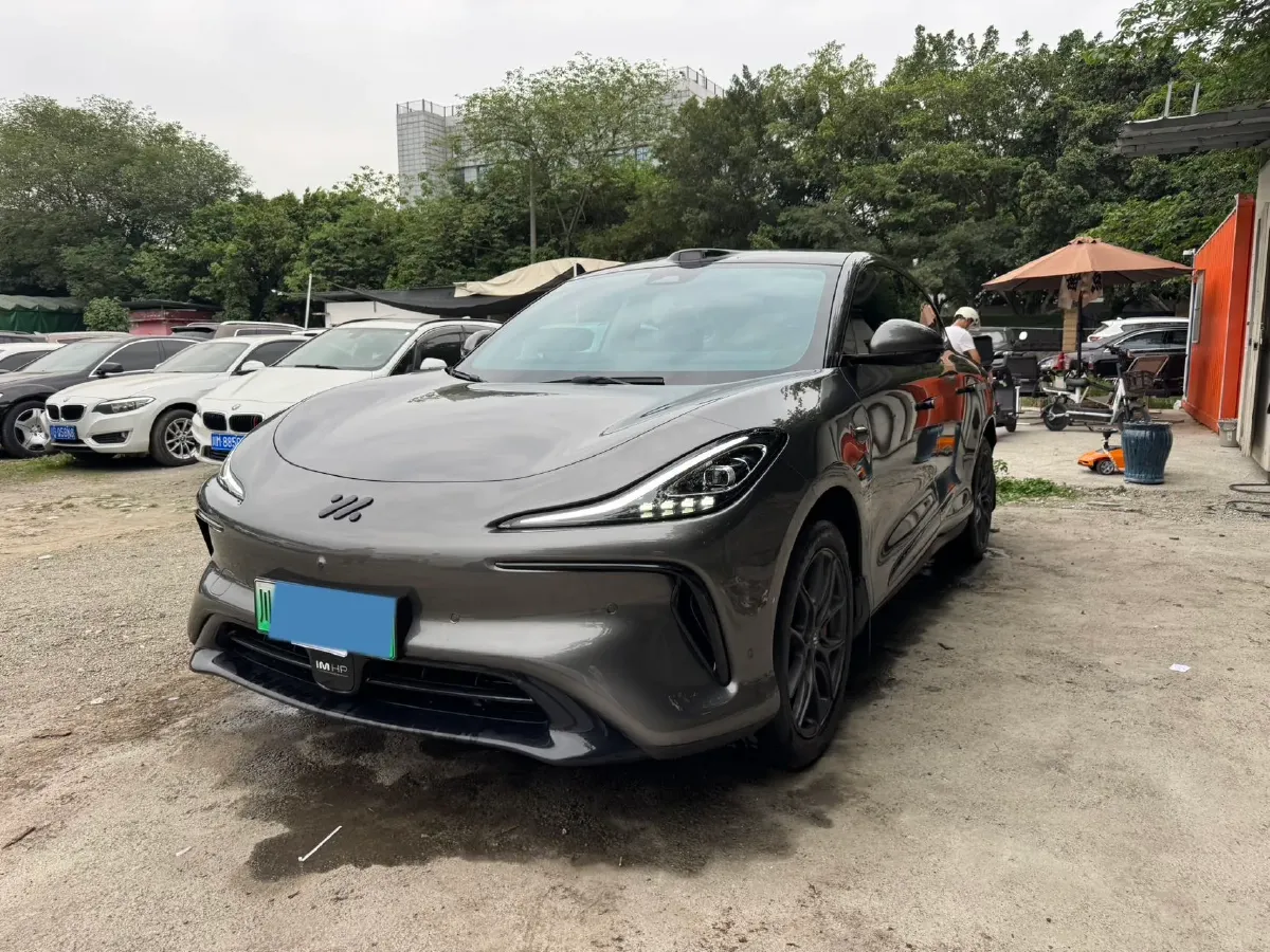 2023 IM LS6 BEV 71KWH,autocango,china used car exporter,china ev exporter,chinese used car exporter,chinese used ev exporter