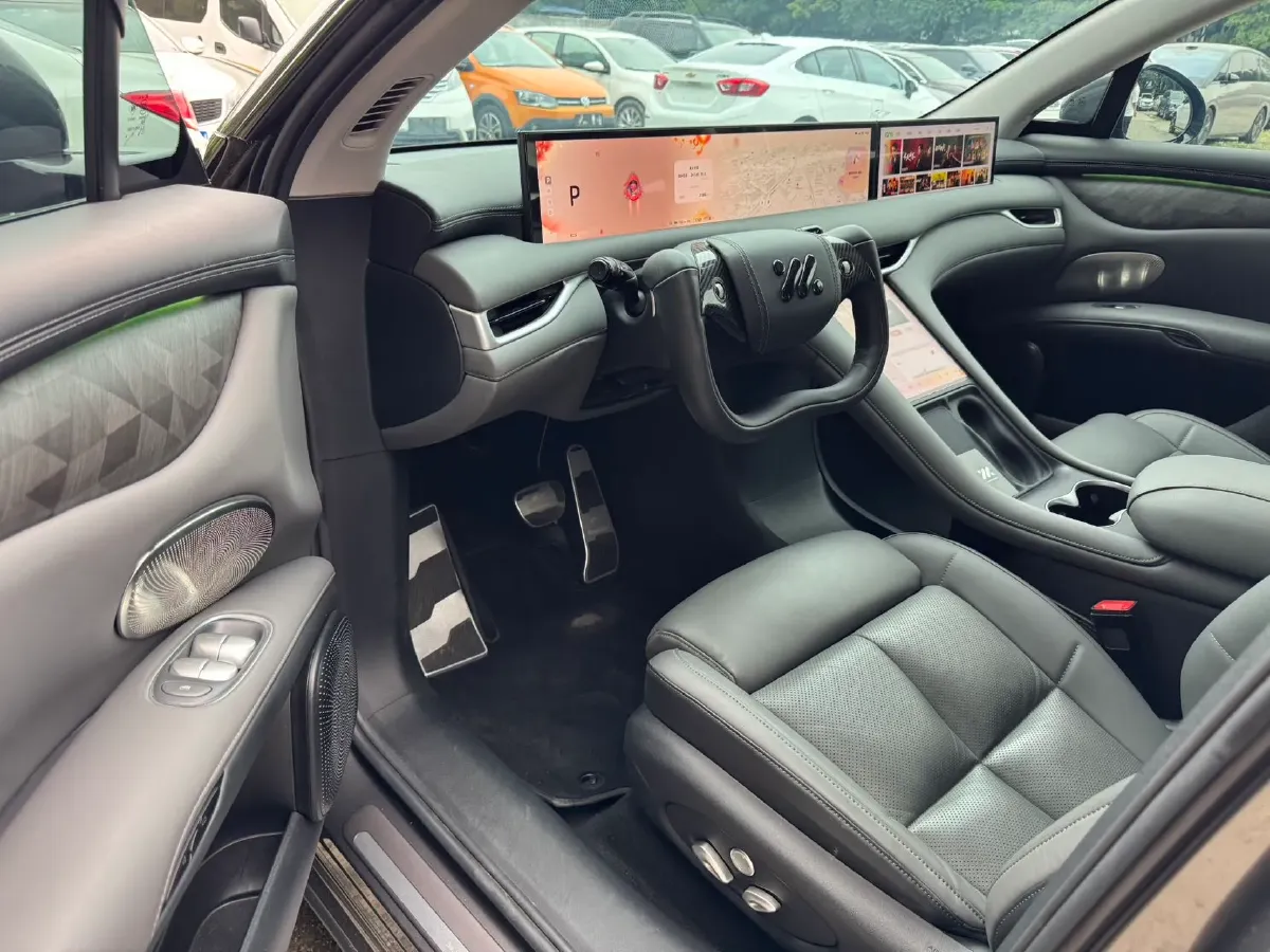 2023 IM LS6 BEV 71KWH,autocango,china used car exporter,china ev exporter,chinese used car exporter,chinese used ev exporter