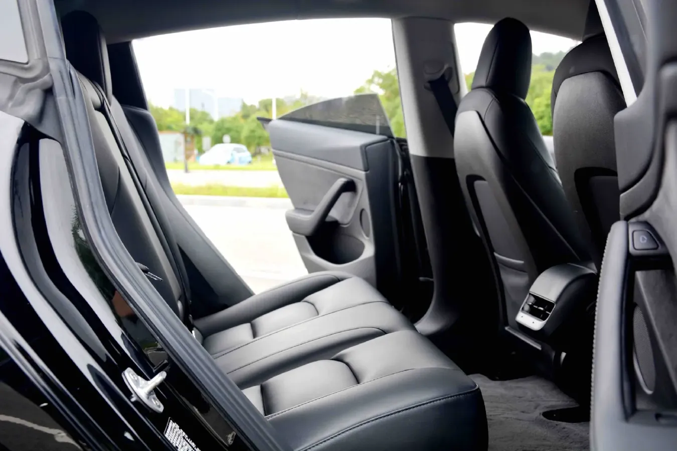 2021 Tesla Model 3 BEV 55KWH,autocango,china used car exporter,china ev exporter,chinese used car exporter,chinese used ev exporter