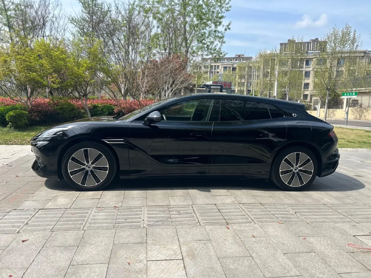 2024 Denza DenzaZ9GT 2.0T 207HP L4 E-CVT PHEV 38.5KWH,autocango,china used car exporter,china ev exporter,chinese used car exporter,chinese used ev exporter