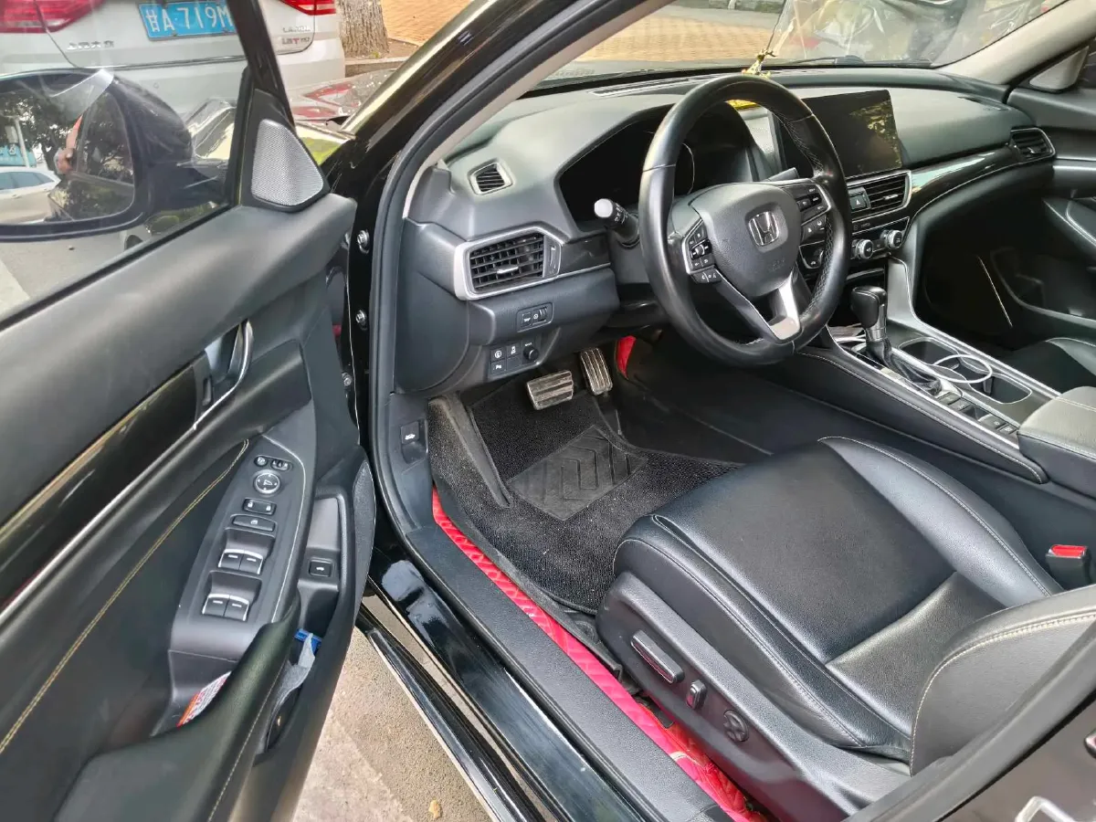 2022 Honda Accord 1.5T 194HP L4 CVT,autocango,china used car exporter,china ev exporter,chinese used car exporter,chinese used ev exporter