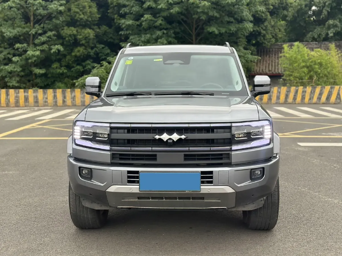 2025 FangChengBao Bao 5 1.5T 194HP L4 E-CVT PHEV 31.8KWH,autocango,china used car exporter,china ev exporter,chinese used car exporter,chinese used ev exporter