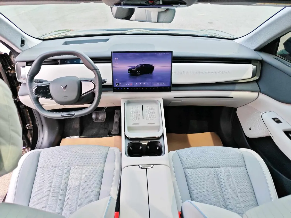 2024 Voyah ZhiYin BEV 77KWH,autocango,china used car exporter,china ev exporter,chinese used car exporter,chinese used ev exporter