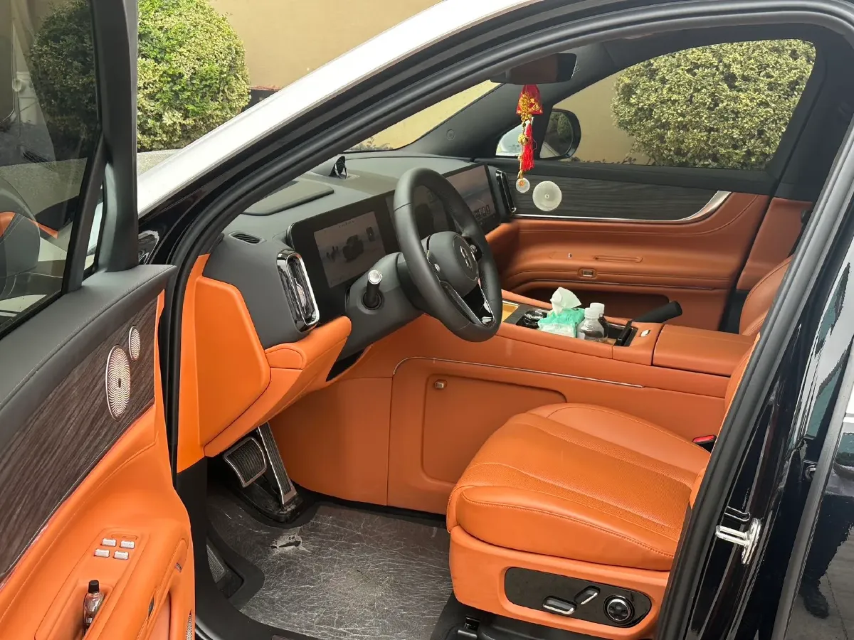 2024 AITO AITO M9 1.5T 152HP L4 REEV 42KWH,autocango,china used car exporter,china ev exporter,chinese used car exporter,chinese used ev exporter