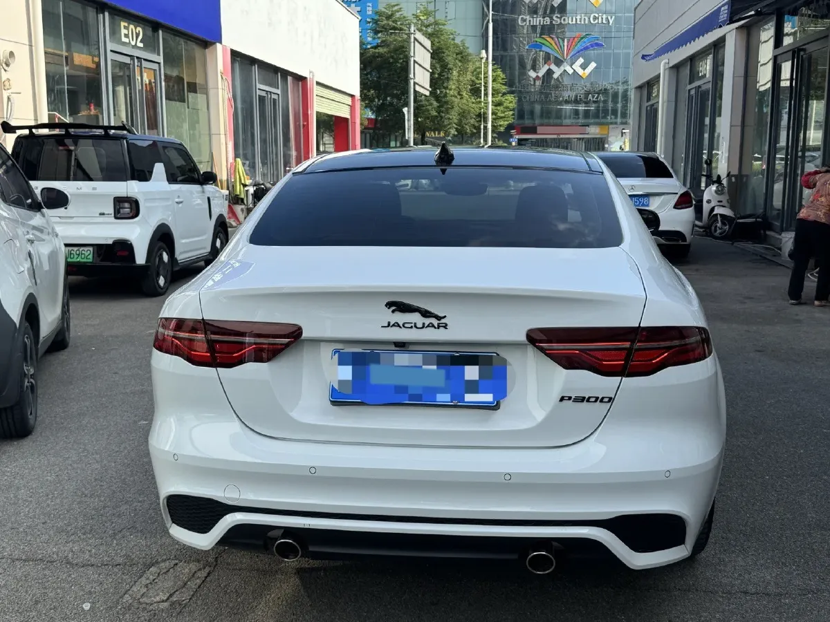 2021 Jaguar XEL 2.0T 250HP L4 8AT,autocango,china used car exporter,china ev exporter,chinese used car exporter,chinese used ev exporter