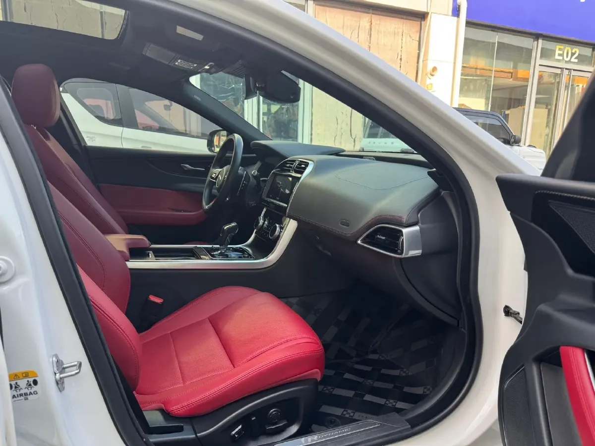 2021 Jaguar XEL 2.0T 250HP L4 8AT,autocango,china used car exporter,china ev exporter,chinese used car exporter,chinese used ev exporter