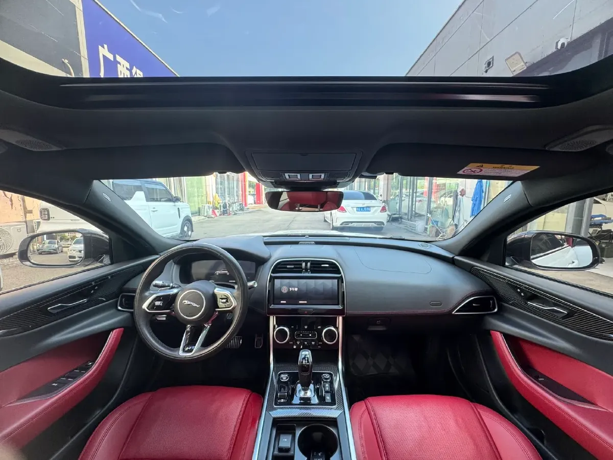 2021 Jaguar XEL 2.0T 250HP L4 8AT,autocango,china used car exporter,china ev exporter,chinese used car exporter,chinese used ev exporter