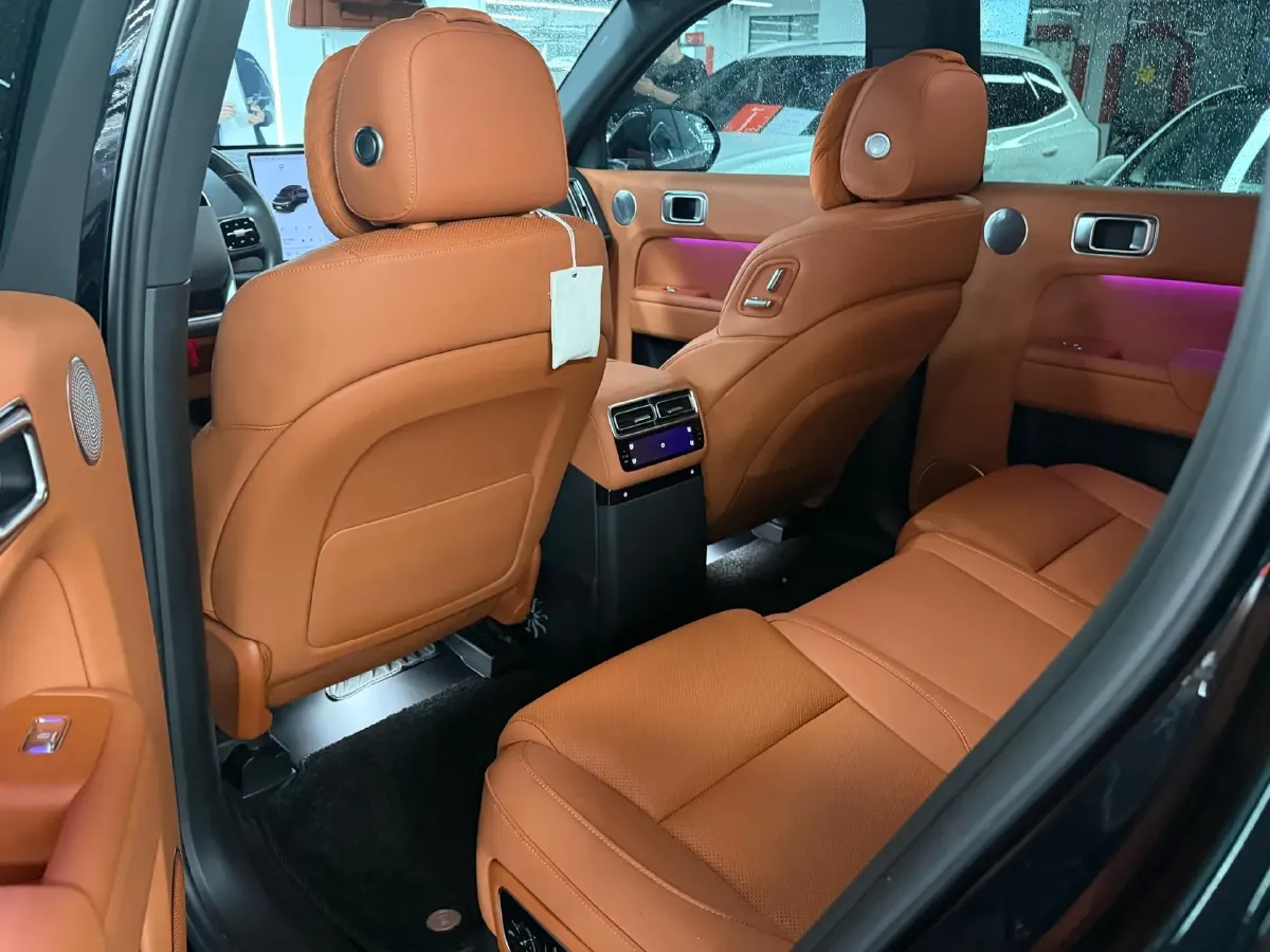 2024 Li L8 Range Extended 154HP REEV 42.8KWH,autocango,china used car exporter,china ev exporter,chinese used car exporter,chinese used ev exporter