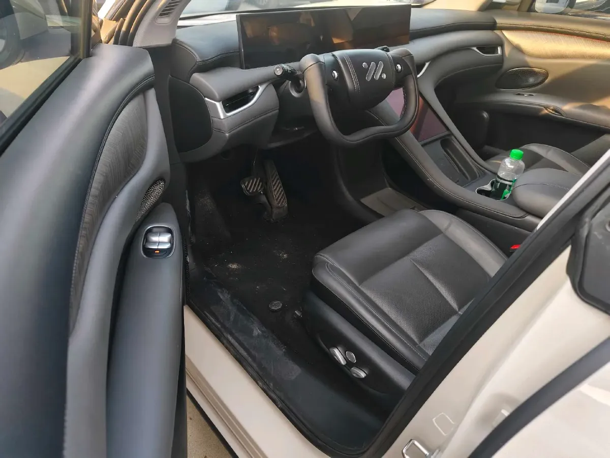 2025 IM LS6 BEV 75KWH,autocango,china used car exporter,china ev exporter,chinese used car exporter,chinese used ev exporter