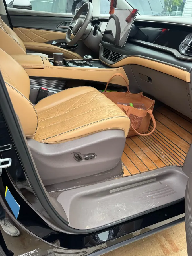 2022 Mercedes-Benz GLC Class 2.0T 197HP L4 9AT,autocango,china used car exporter,china ev exporter,chinese used car exporter,chinese used ev exporter