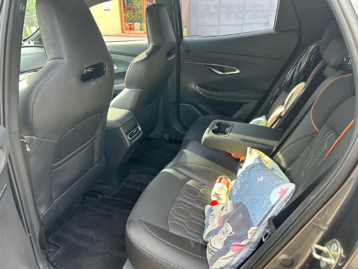 2021 ChangAn UNI-T 1.5T 180HP L4 7DCT,autocango,china used car exporter,china ev exporter,chinese used car exporter,chinese used ev exporter