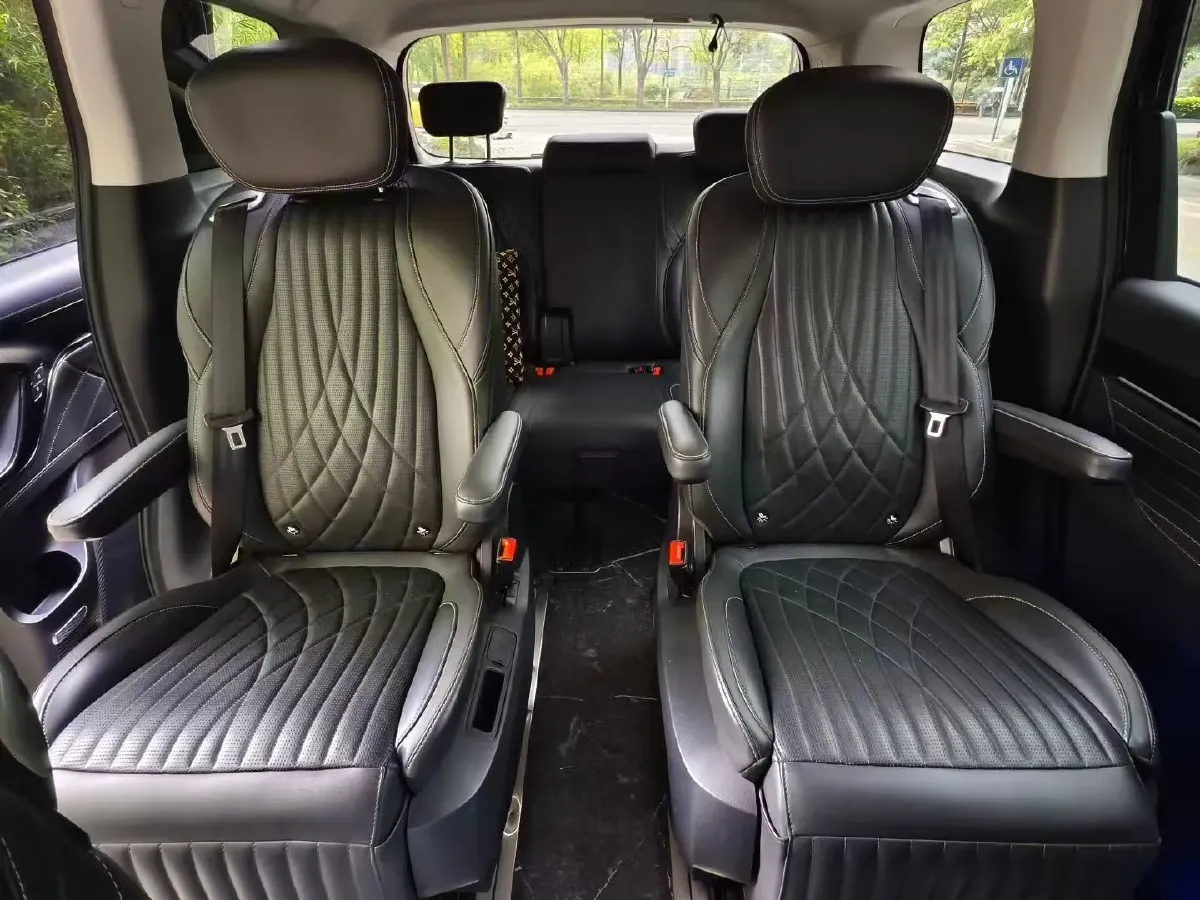 2022 MAXUS G90 2.0T 234HP L4 8AT,autocango,china used car exporter,china ev exporter,chinese used car exporter,chinese used ev exporter