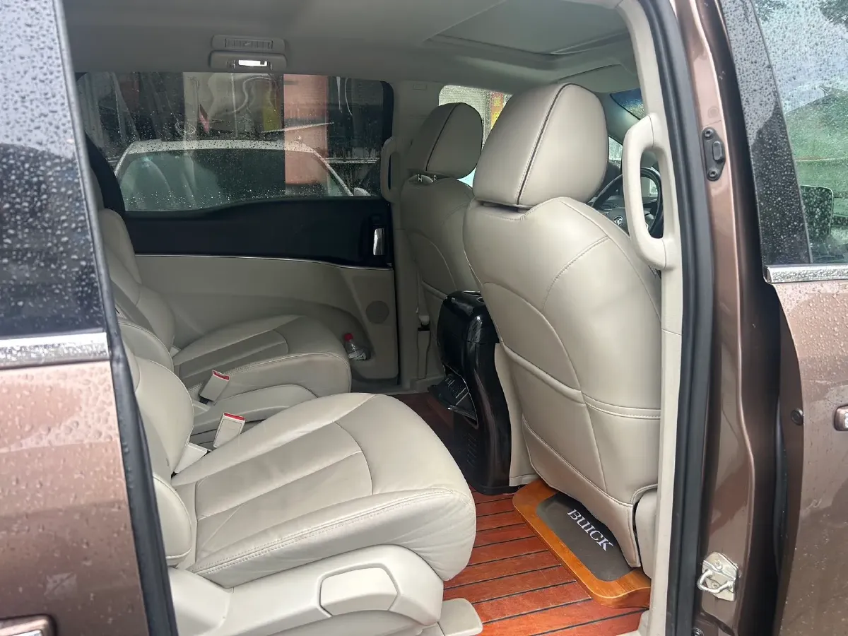 2021 Buick GL8 2.0T 237HP L4 9AT,autocango,china used car exporter,china ev exporter,chinese used car exporter,chinese used ev exporter
