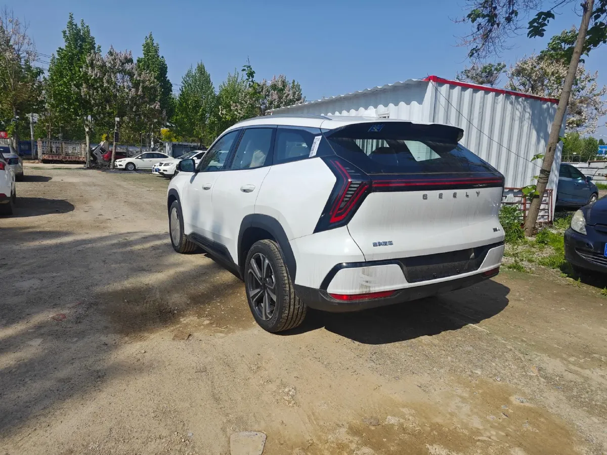 2025 Geely StarRay 1.5T 181HP L4 7DCT,autocango,china used car exporter,china ev exporter,chinese used car exporter,chinese used ev exporter
