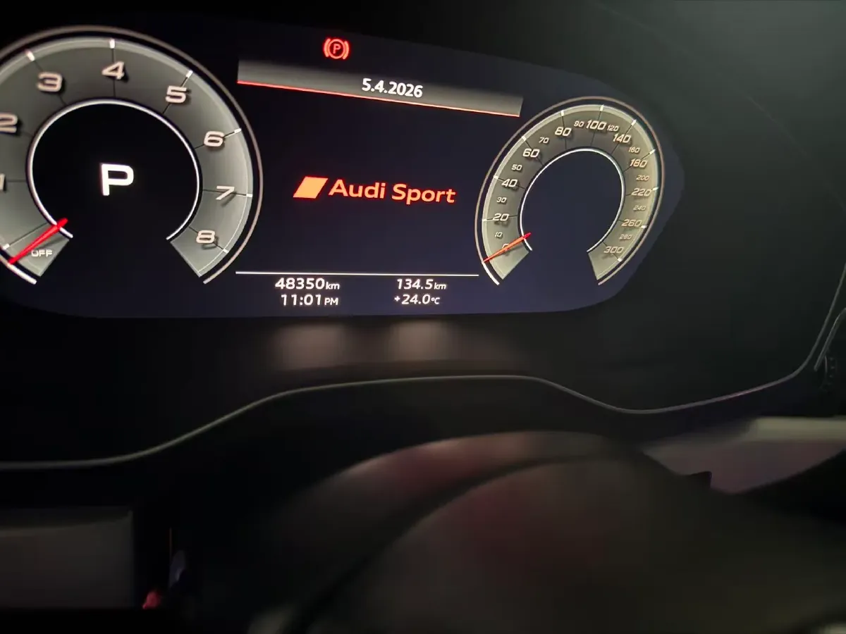 2020 Audi A4L 2.0T 190HP L4 7DCT,autocango,china used car exporter,china ev exporter,chinese used car exporter,chinese used ev exporter