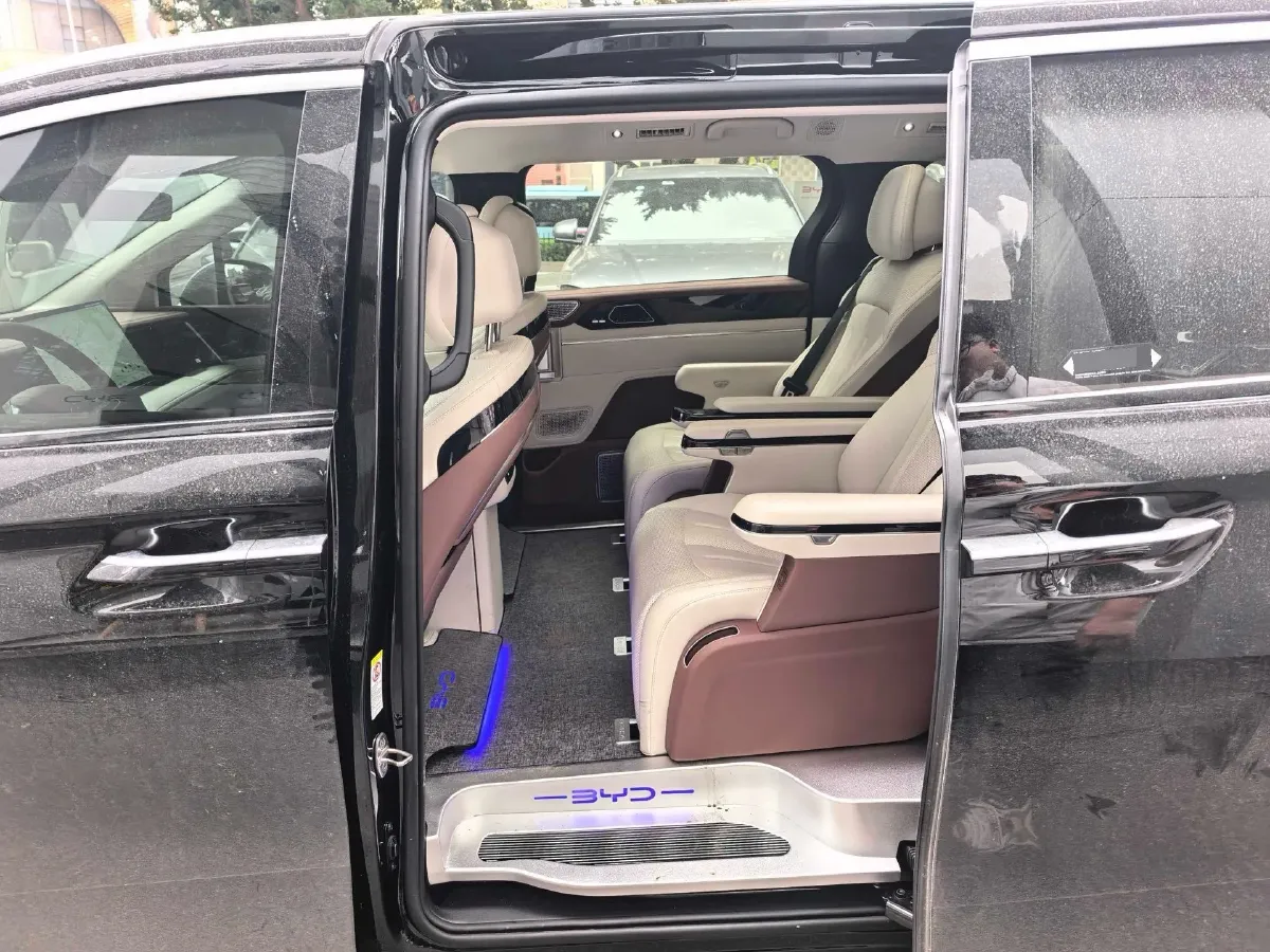 2025 BYD Xia 1.5T 156HP L4 E-CVT PHEV 36.6KWH,autocango,china used car exporter,china ev exporter,chinese used car exporter,chinese used ev exporter