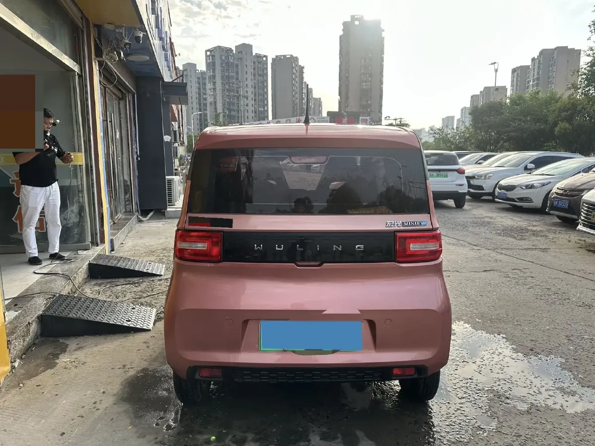 2020 WuLing HongGuang MINI EV BEV 13.8KWH,autocango,china used car exporter,china ev exporter,chinese used car exporter,chinese used ev exporter