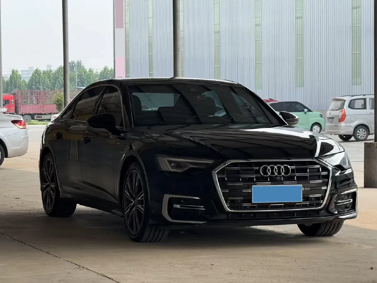2023 Audi A6L 2.0T 190HP L4 7DCT,autocango,china used car exporter,china ev exporter,chinese used car exporter,chinese used ev exporter