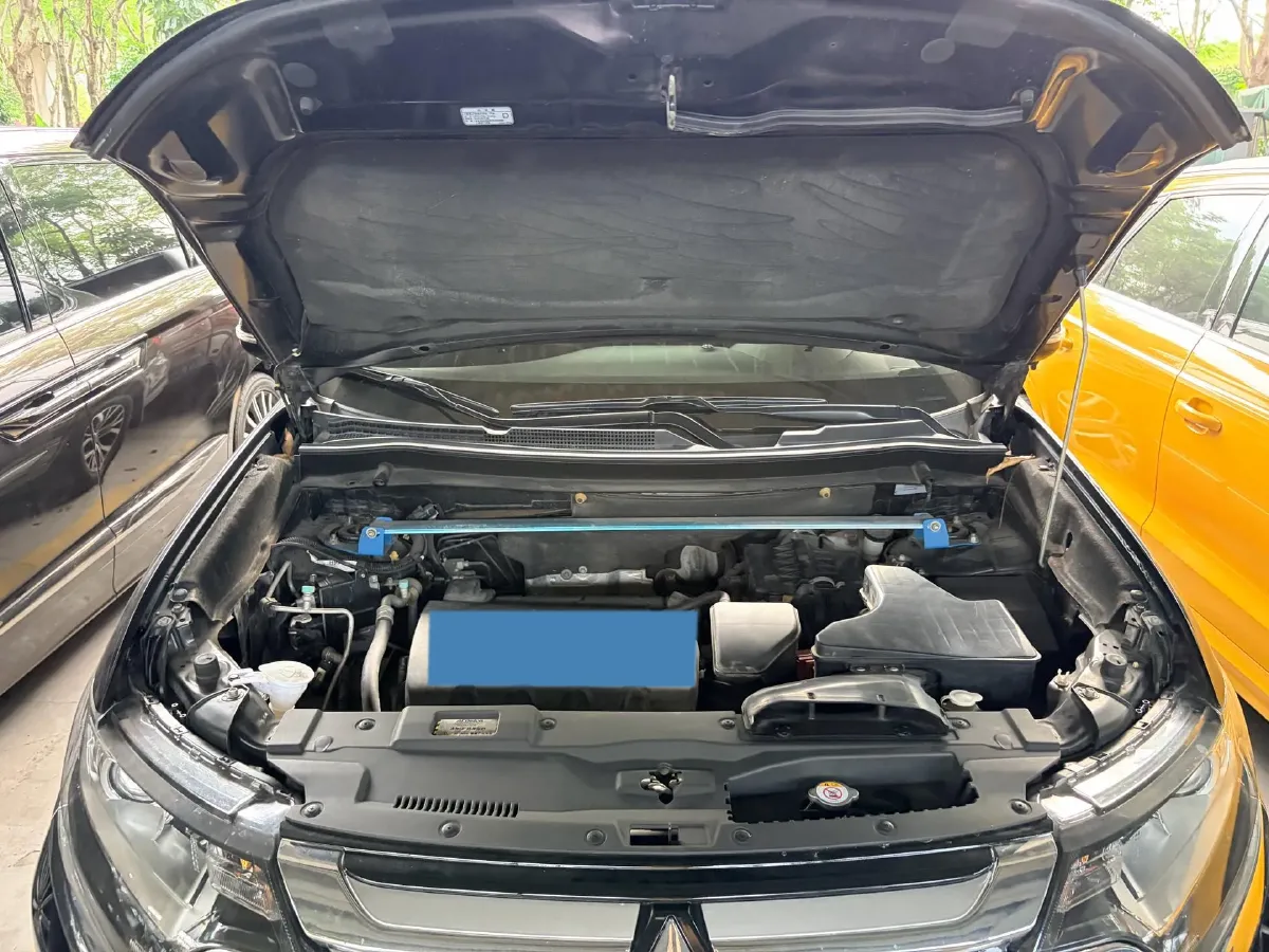2018 Mitsubishi Outlander 2.0L 166HP L4 CVT,autocango,china used car exporter,china ev exporter,chinese used car exporter,chinese used ev exporter