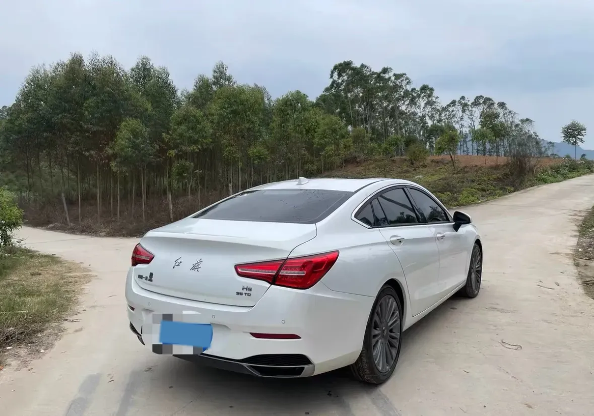 2020 HongQi H5 1.8T 197HP L4 6AT,autocango,china used car exporter,china ev exporter,chinese used car exporter,chinese used ev exporter