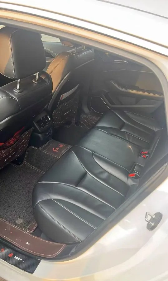 2020 HongQi H5 1.8T 197HP L4 6AT,autocango,china used car exporter,china ev exporter,chinese used car exporter,chinese used ev exporter