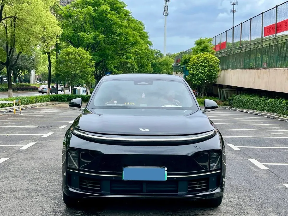 2024 Li L7 Range Extended 154HP REEV 42.8KWH,autocango,china used car exporter,china ev exporter,chinese used car exporter,chinese used ev exporter