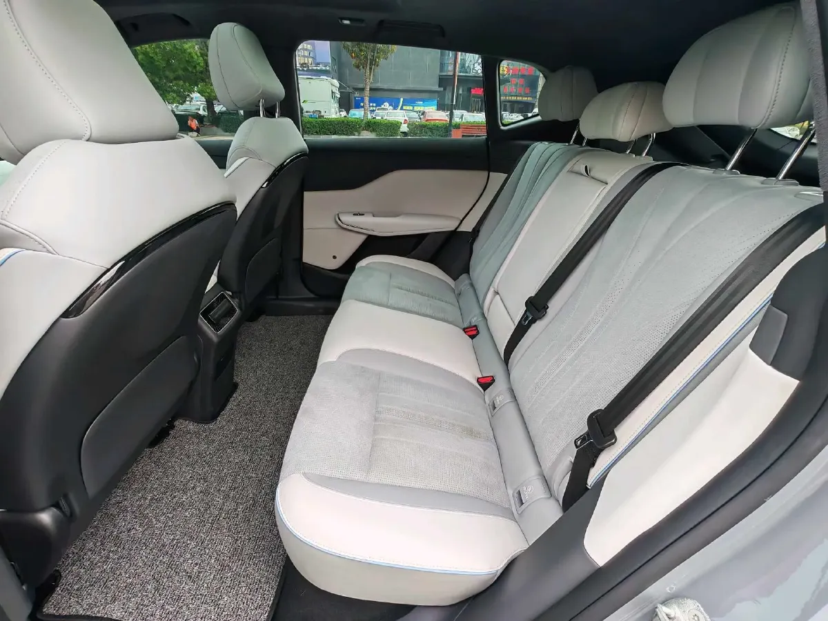 2024 Voyah ZhiYin BEV 79KWH,autocango,china used car exporter,china ev exporter,chinese used car exporter,chinese used ev exporter