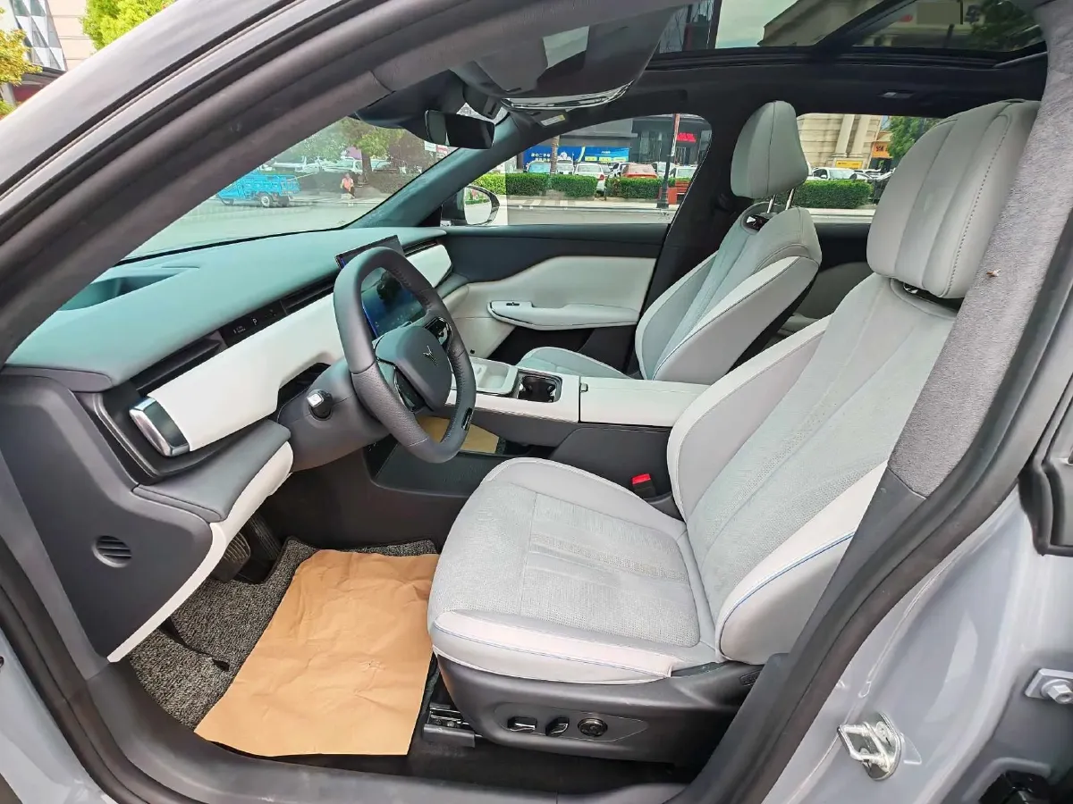 2024 Voyah ZhiYin BEV 79KWH,autocango,china used car exporter,china ev exporter,chinese used car exporter,chinese used ev exporter