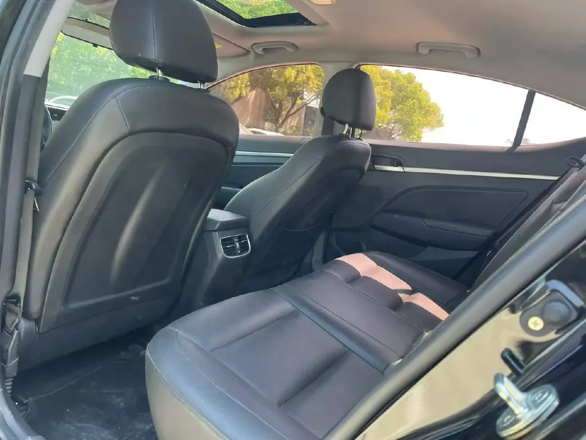 2019 Hyundai Elantra 1.5L 115HP L4 CVT,autocango,china used car exporter,china ev exporter,chinese used car exporter,chinese used ev exporter