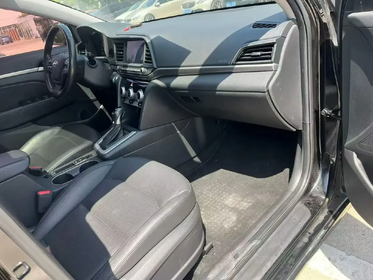 2019 Hyundai Elantra 1.5L 115HP L4 CVT,autocango,china used car exporter,china ev exporter,chinese used car exporter,chinese used ev exporter