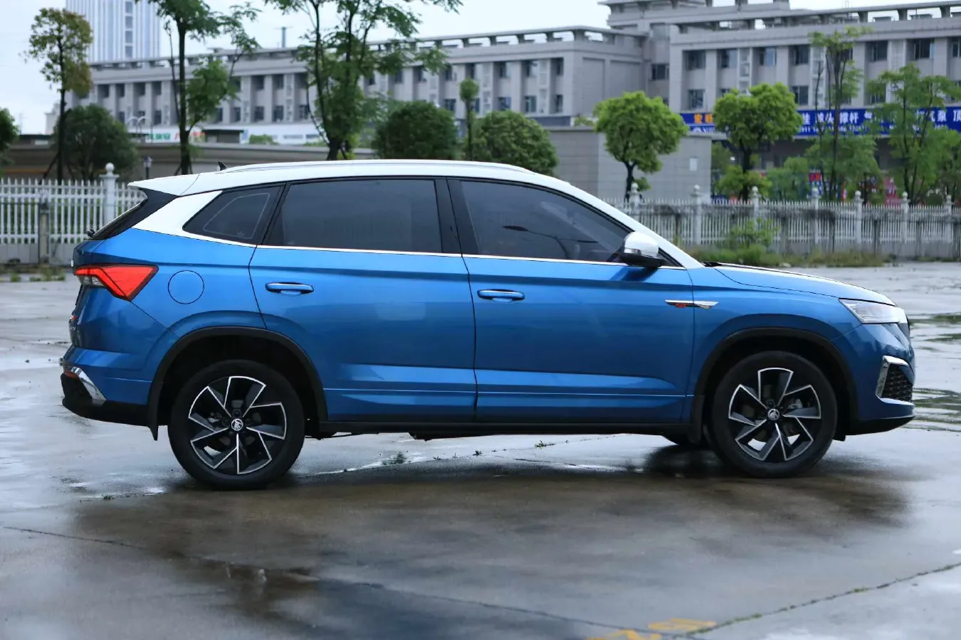 2021 Skoda Kamiq 1.2T 116HP L4 7DCT,autocango,china used car exporter,china ev exporter,chinese used car exporter,chinese used ev exporter