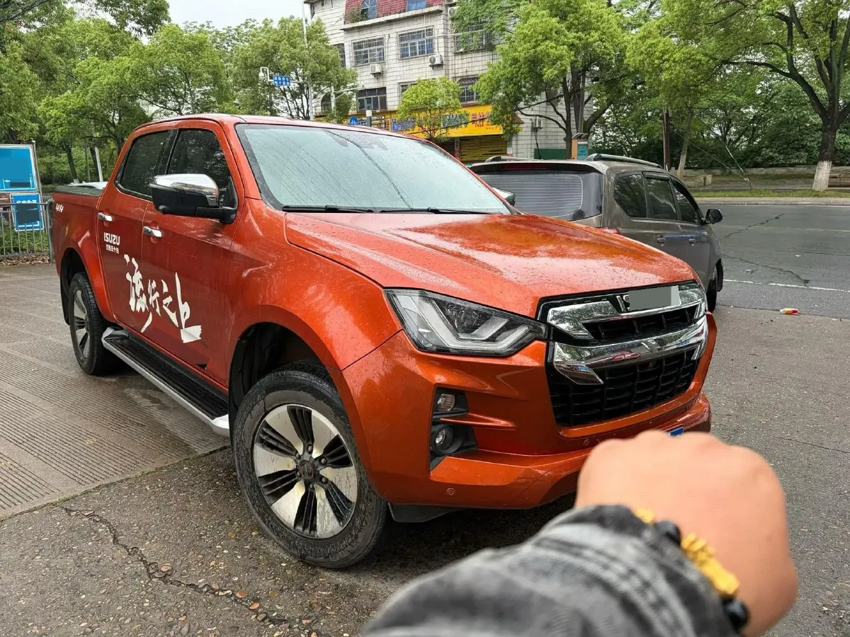 2021 Isuzu D-MAX 1.9T 163HP L4 6AT,autocango,china used car exporter,china ev exporter,chinese used car exporter,chinese used ev exporter