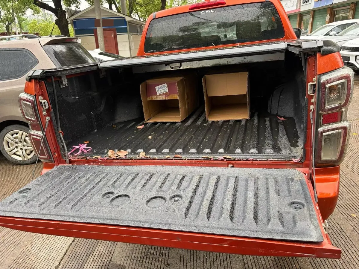 2021 Isuzu D-MAX 1.9T 163HP L4 6AT,autocango,china used car exporter,china ev exporter,chinese used car exporter,chinese used ev exporter