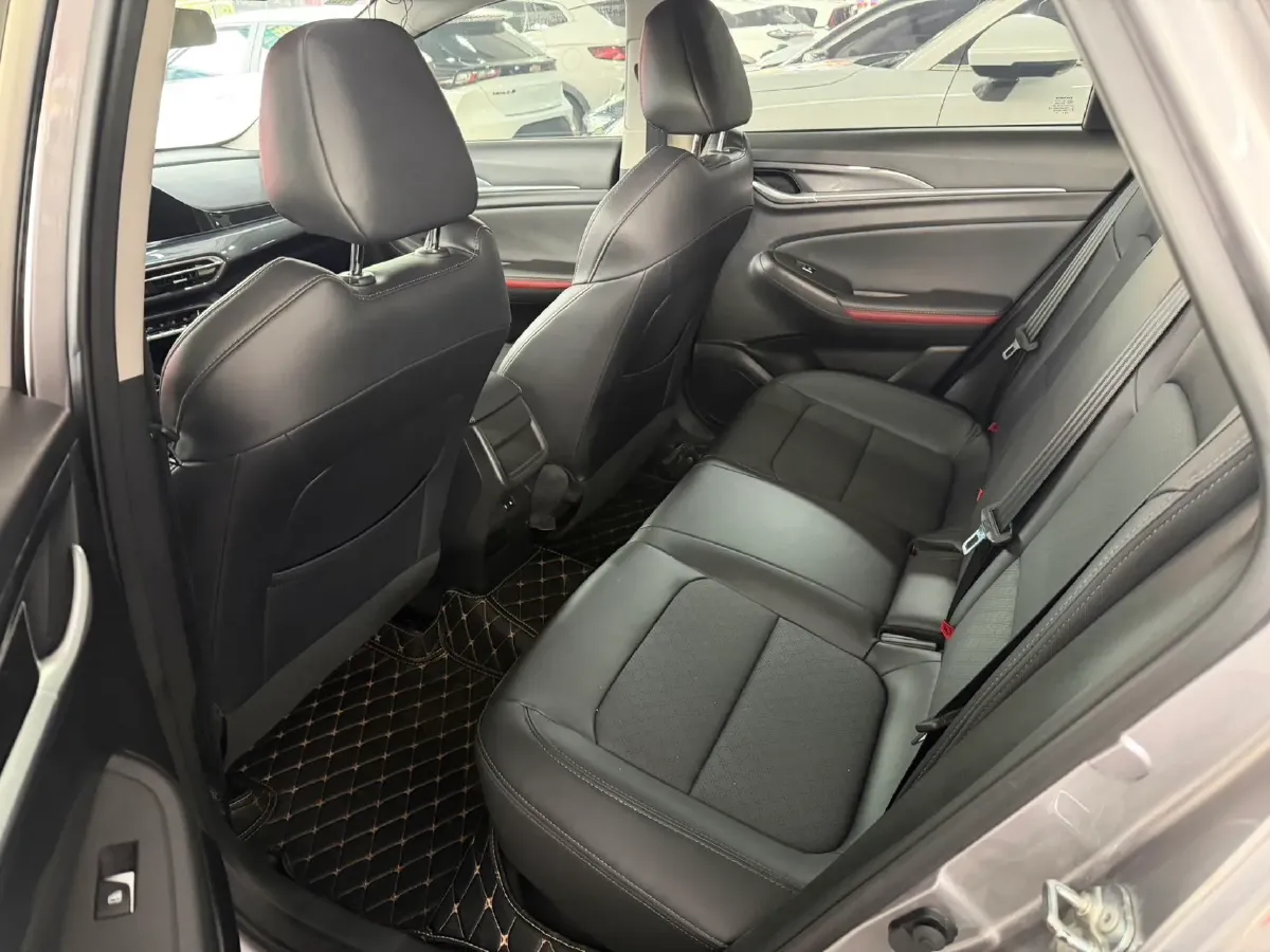 2020 ChangAn Eado 1.6L 128HP L4 6AT,autocango,china used car exporter,china ev exporter,chinese used car exporter,chinese used ev exporter
