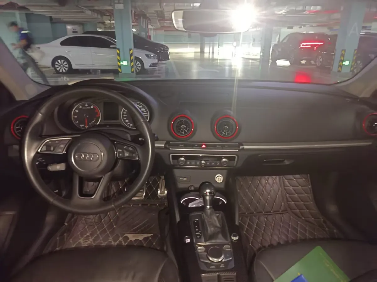 2020 Audi A3 2.0T 190HP L4 7DCT,autocango,china used car exporter,china ev exporter,chinese used car exporter,chinese used ev exporter